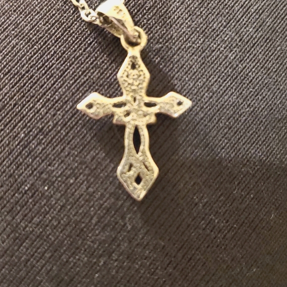 Sterling Silver Celtic cross necklace - Picture 3 of 4